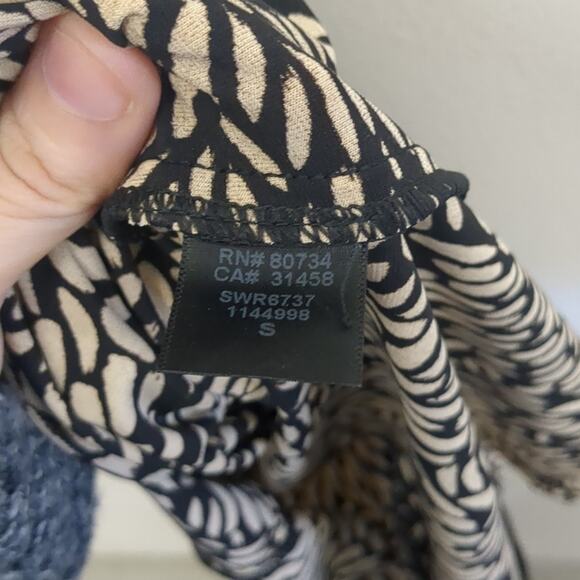 BCBGMaxAzria Black and Cream Slip Dress with Halter Neckline size small - Picture 4 of 5